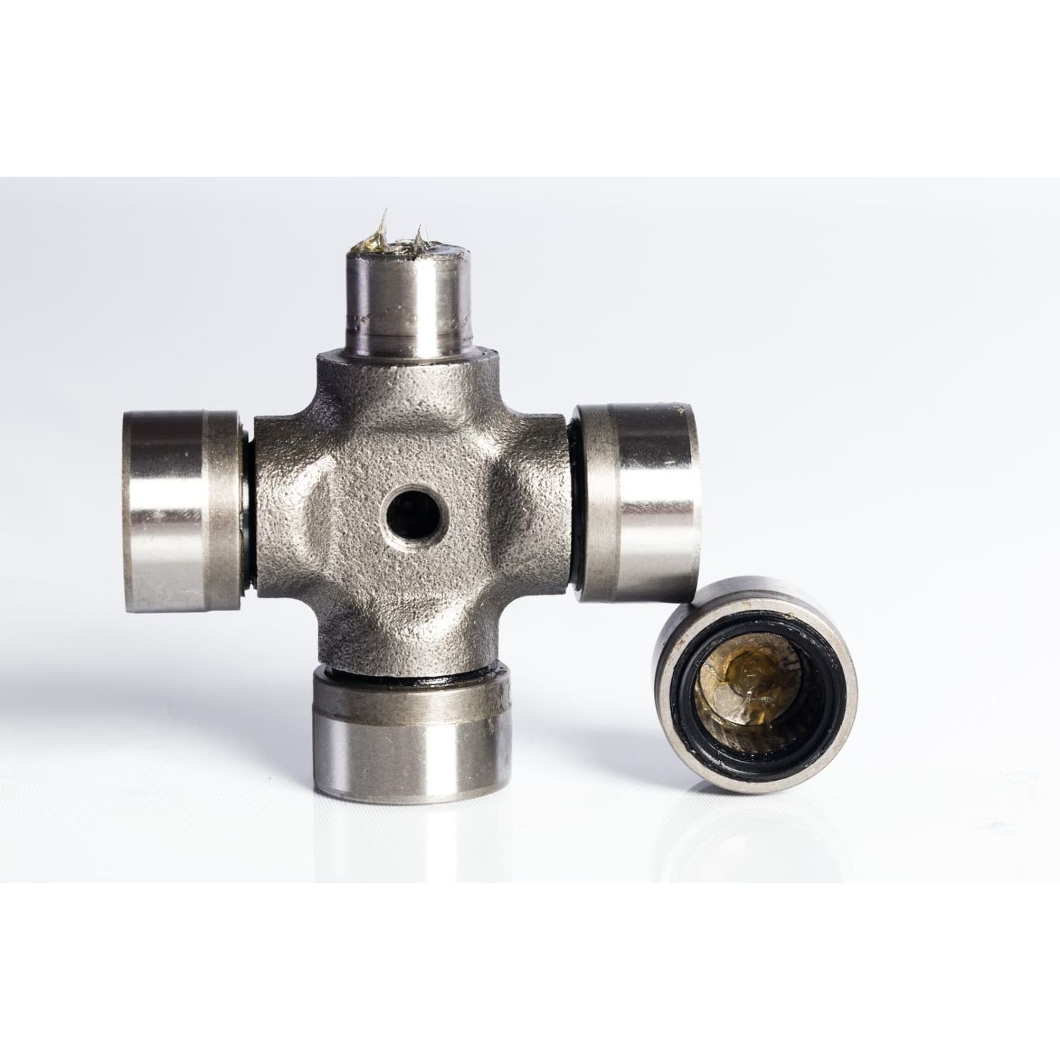 Eurocardan Series 4 Metric Bearing Cross U-Joint 31370
