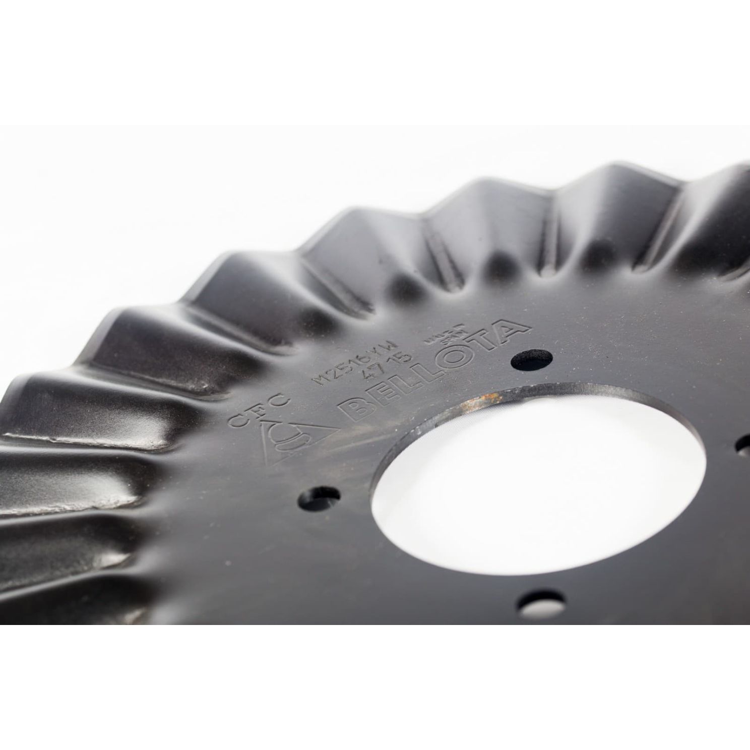 16" x 4.55mm 25 Wave Planter Coulter Blade M2516YW