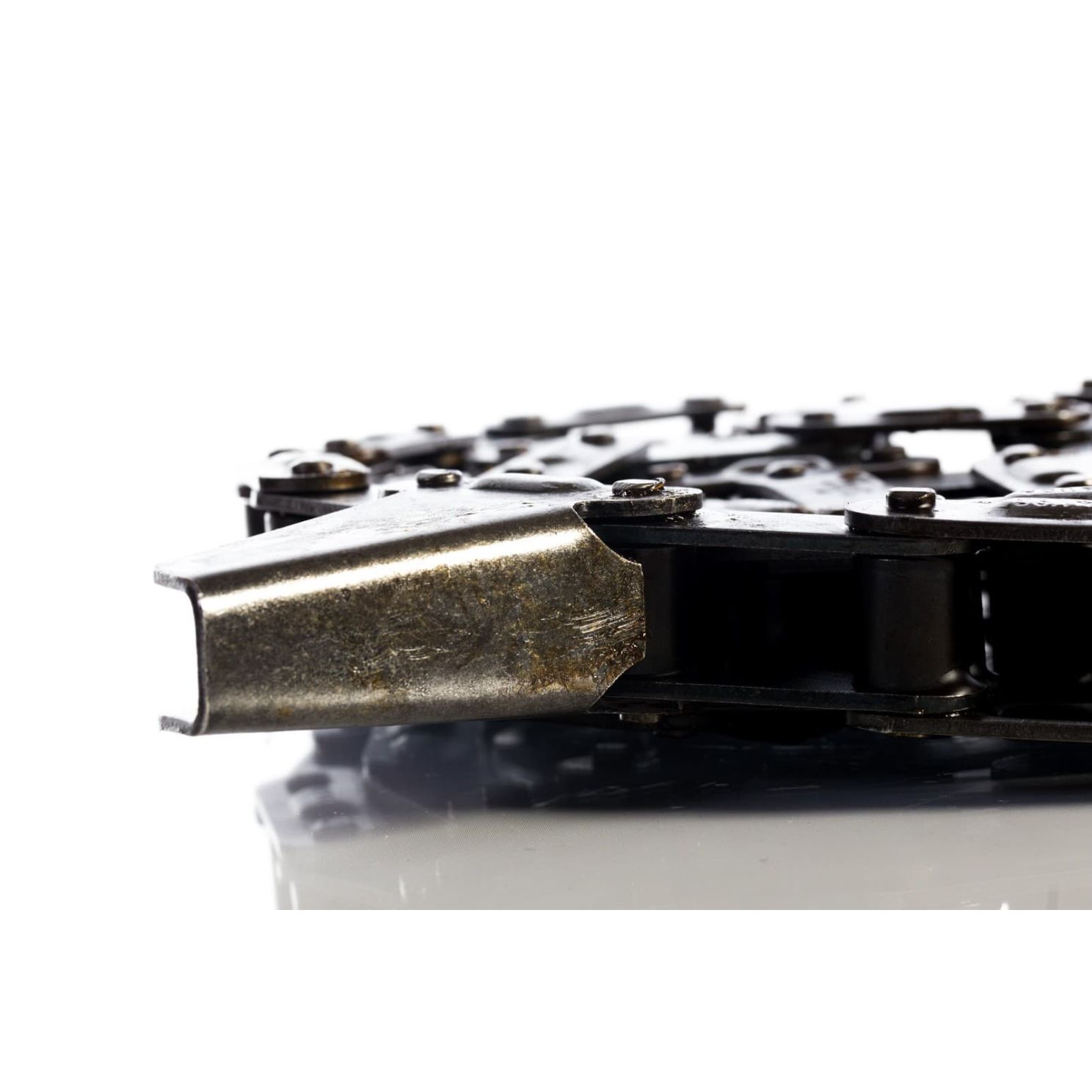 71574793 Corn Head Gathering Chain fits Gleaner
