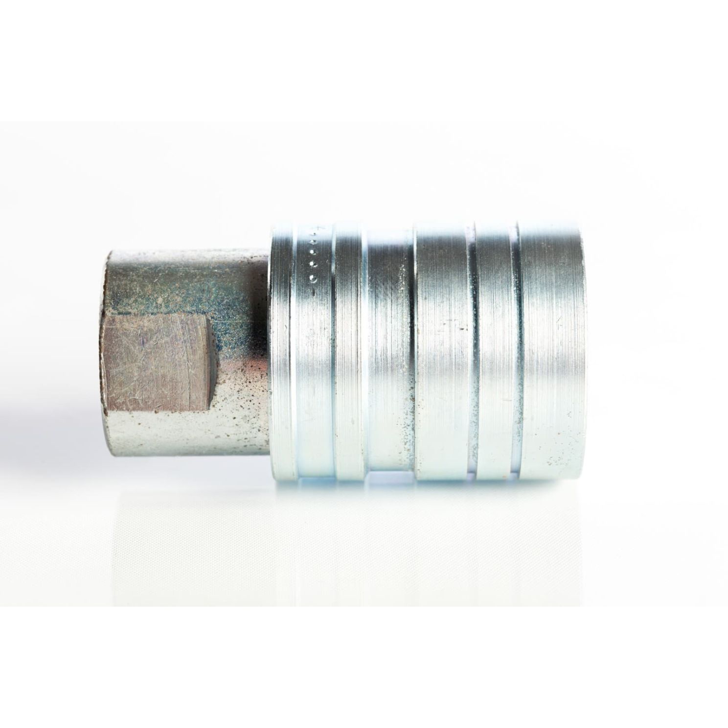 Pioneer 4250-4 Hydraulic Coupler Genuine OEM style