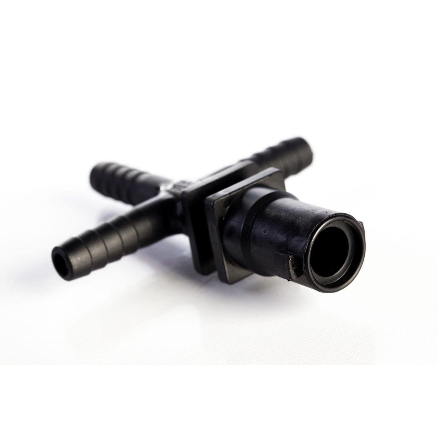 Teejet 18637-113-406-NYB 3/8'' Triple QuickJet Nozzle Body