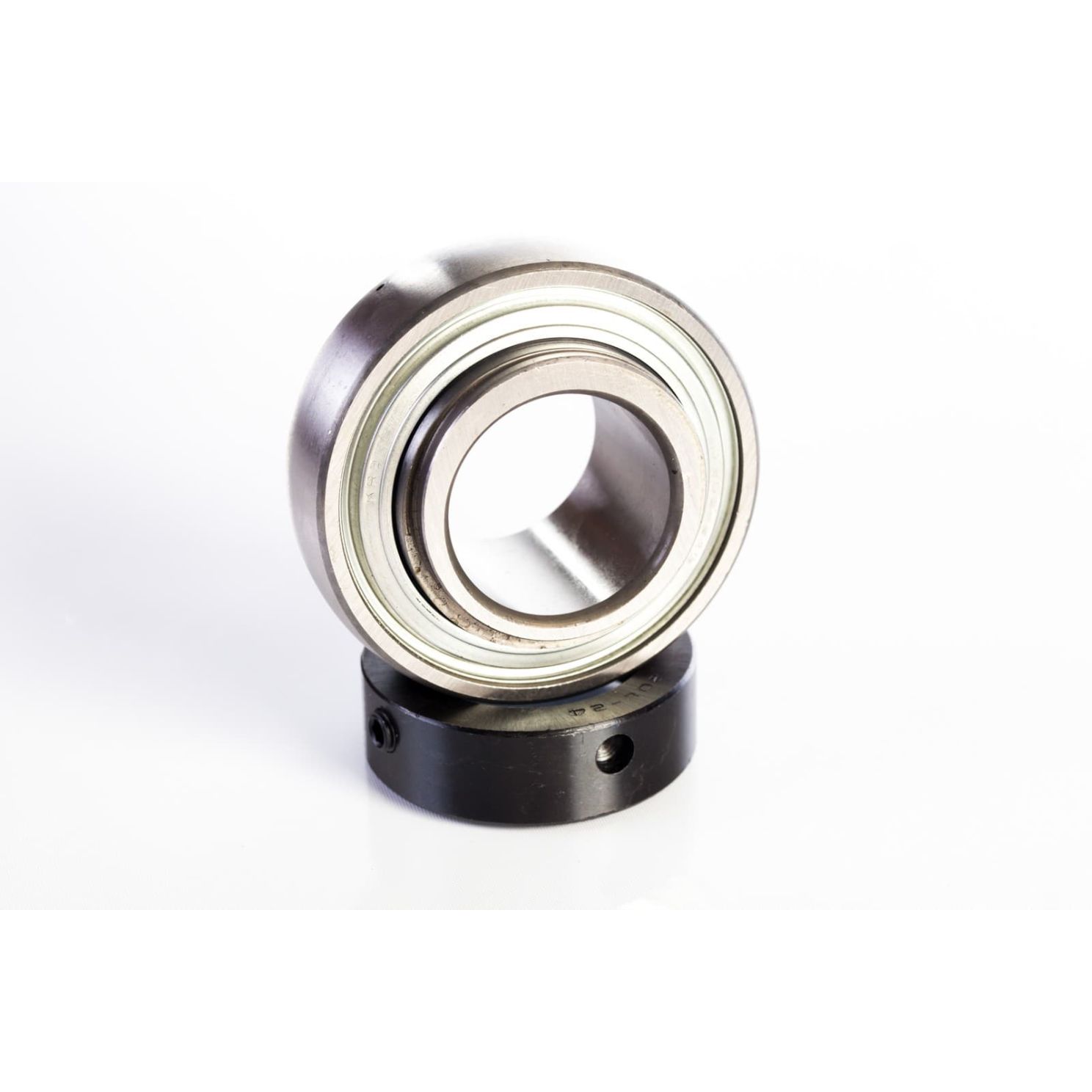 NA-208-24R Cam Locking Insert Ball Bearing 1-1/2" Bore