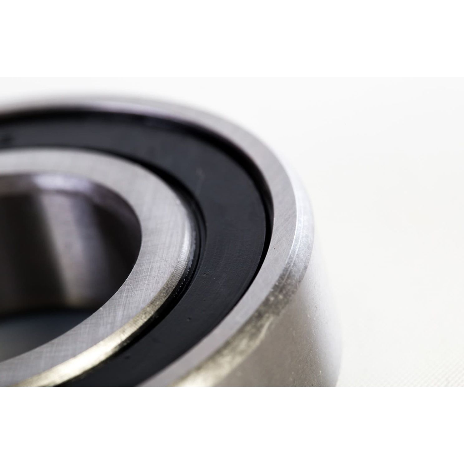 6206-2RS Round Bore Cylindrical Bearing