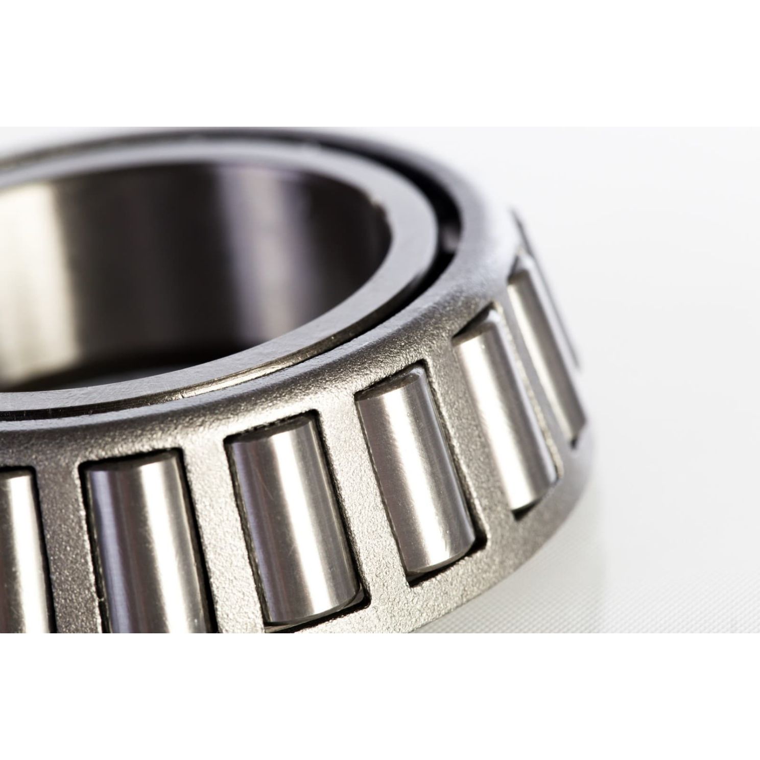 LM501349 Steel Tapered Roller Bearing Cone