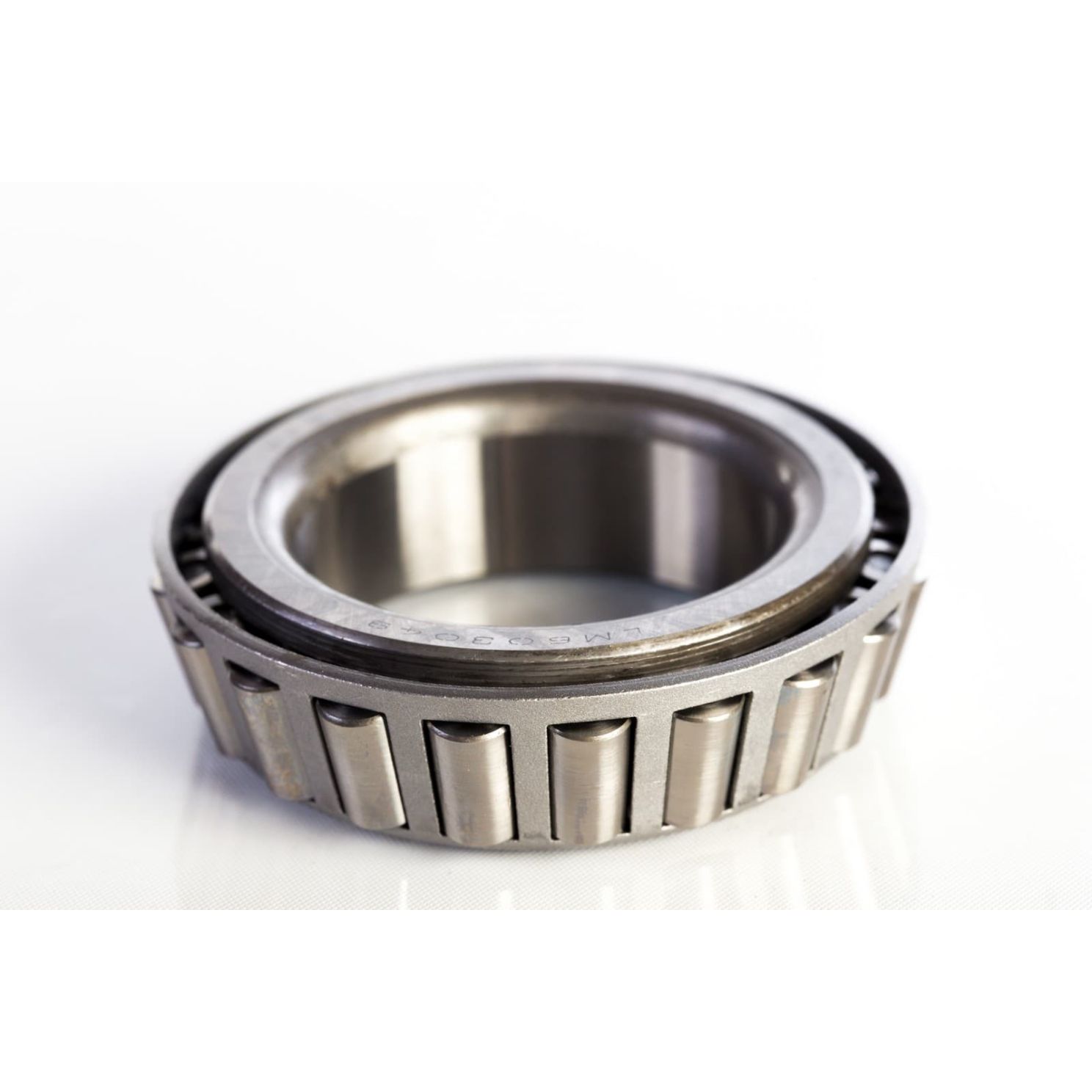 LM603049 Steel Tapered Roller Bearing Cone