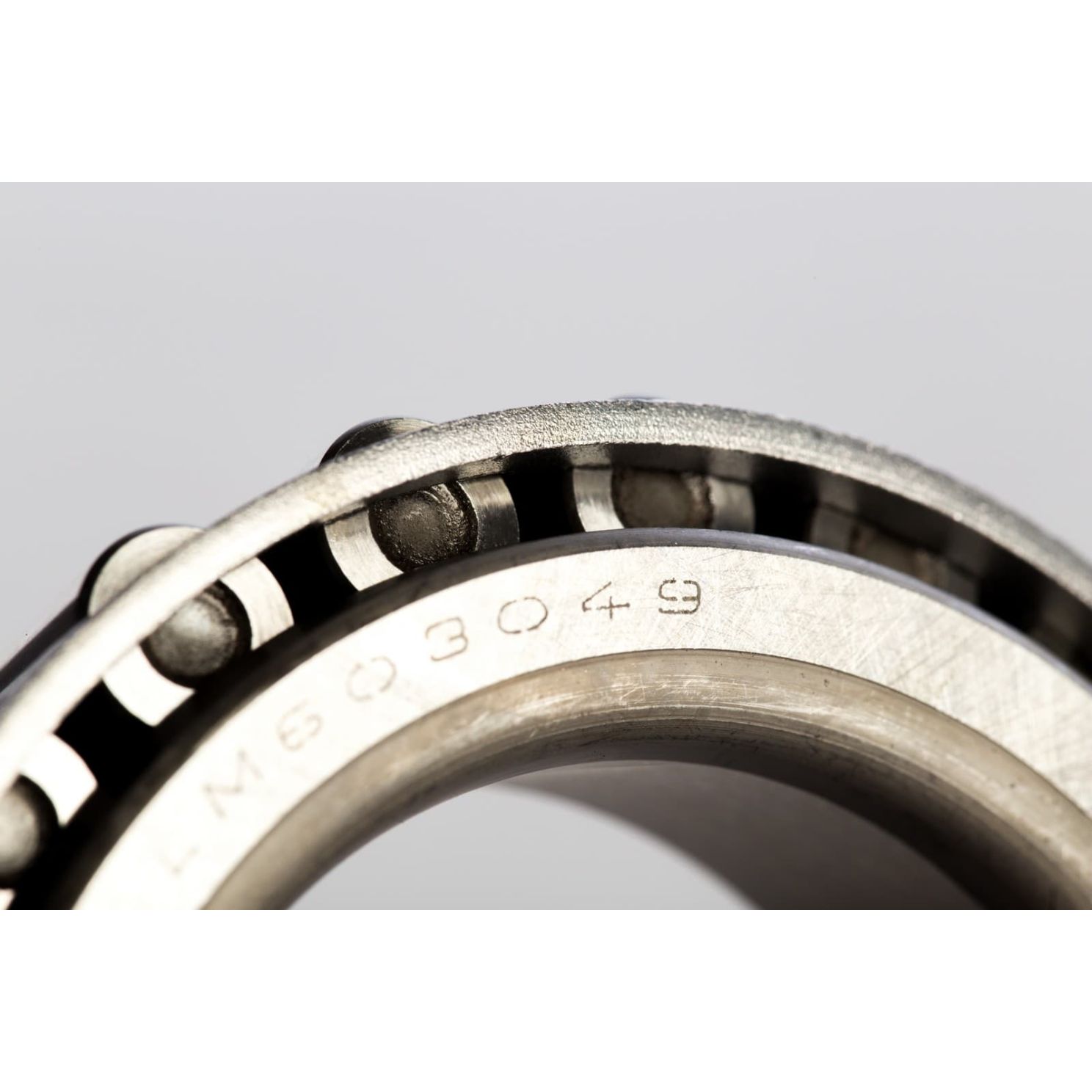 LM603049 Steel Tapered Roller Bearing Cone