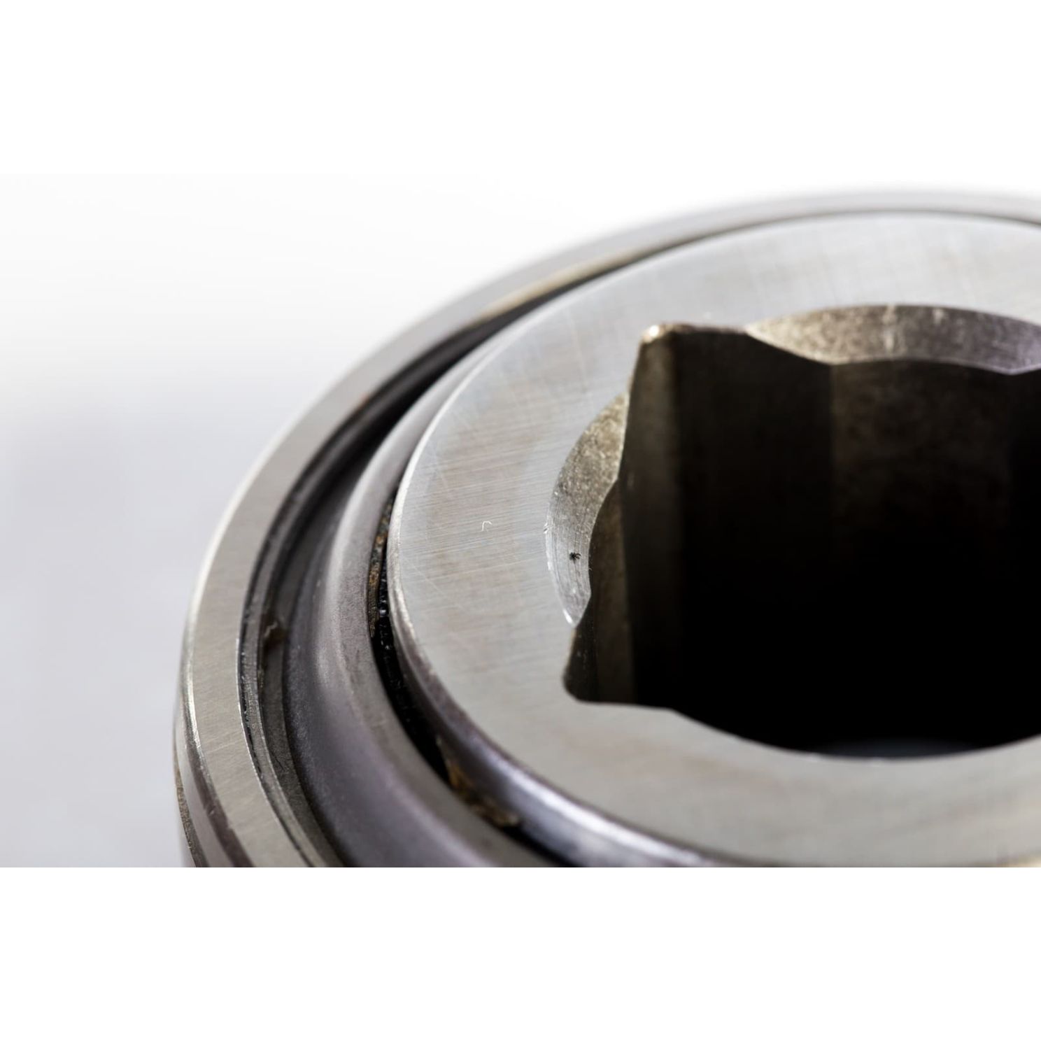 GW209PPB8 1-1/4'' Square Bore Disc Bearing