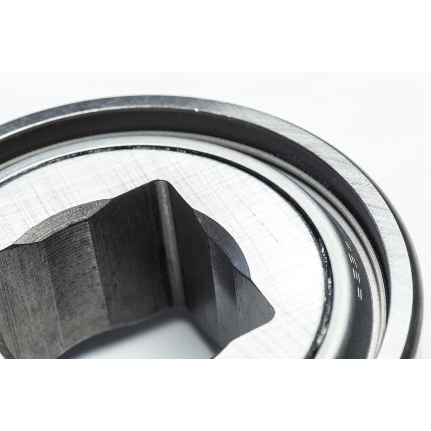 DC211TTR3 1-1/2'' Square Bore Disc Bearing
