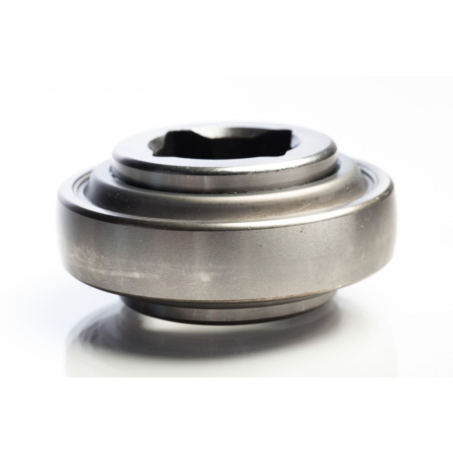 DS208TT5 1-1/8'' Square Bore Disc Bearing