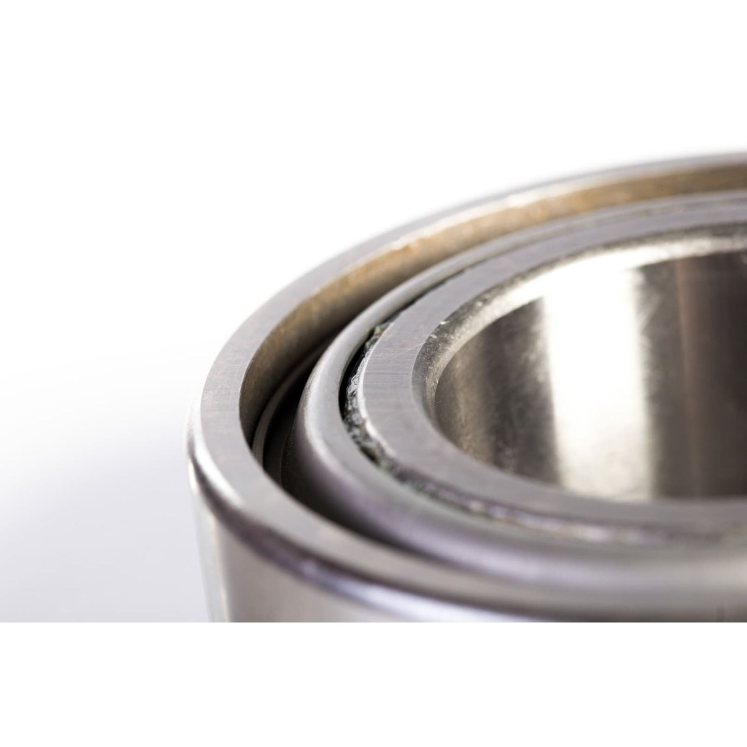 DC210TT2 1-15/16'' Round Bore Disc Bearing