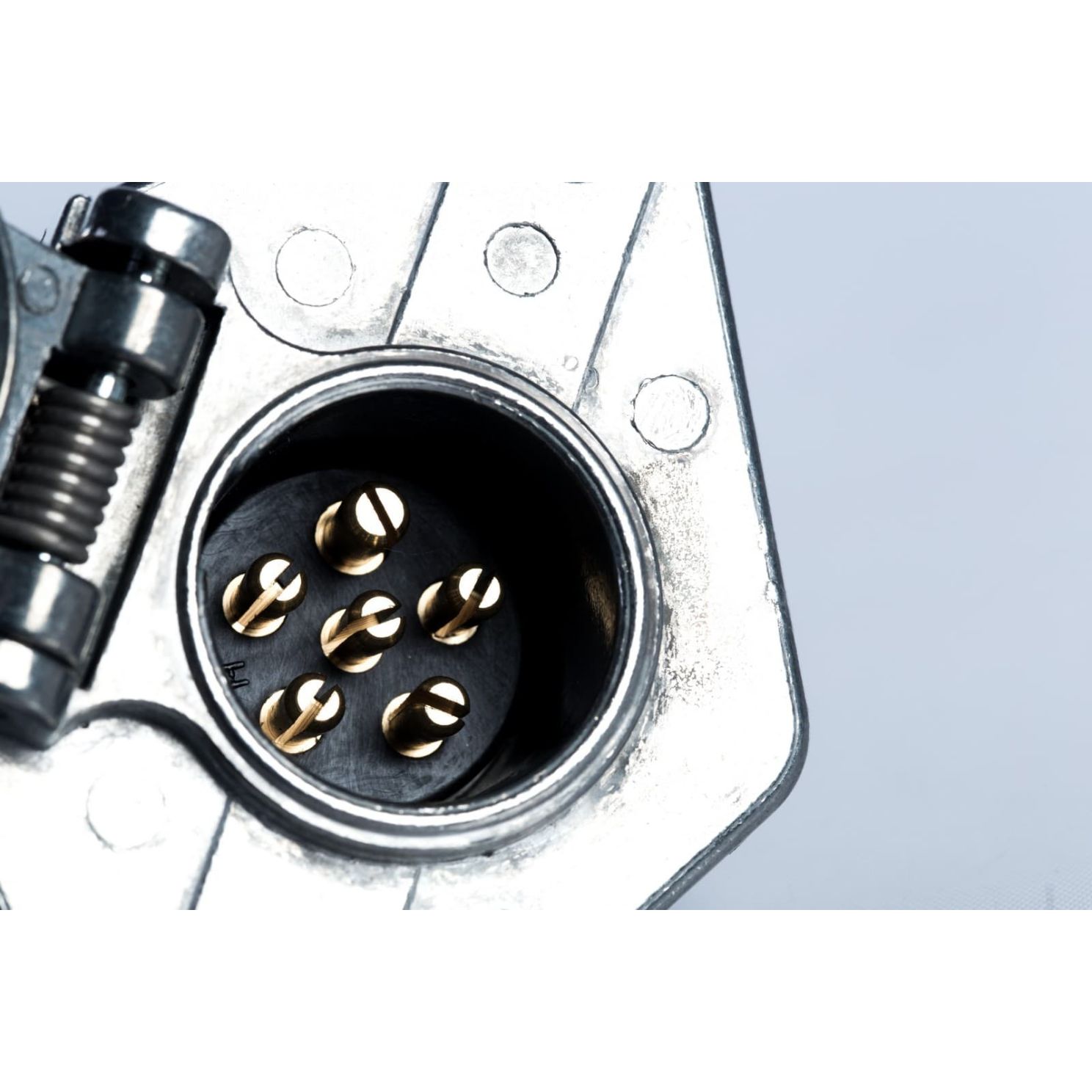 6 Pole Aluminum Vehicle End Socket
