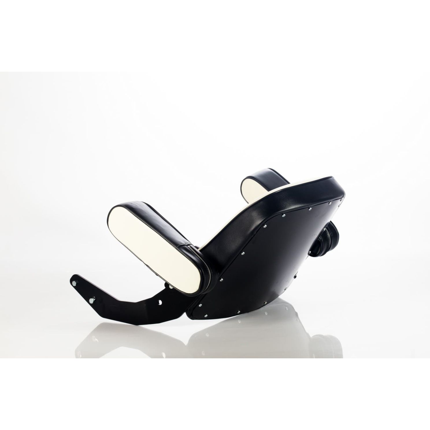 7163 K&M Tractor Seat fits International