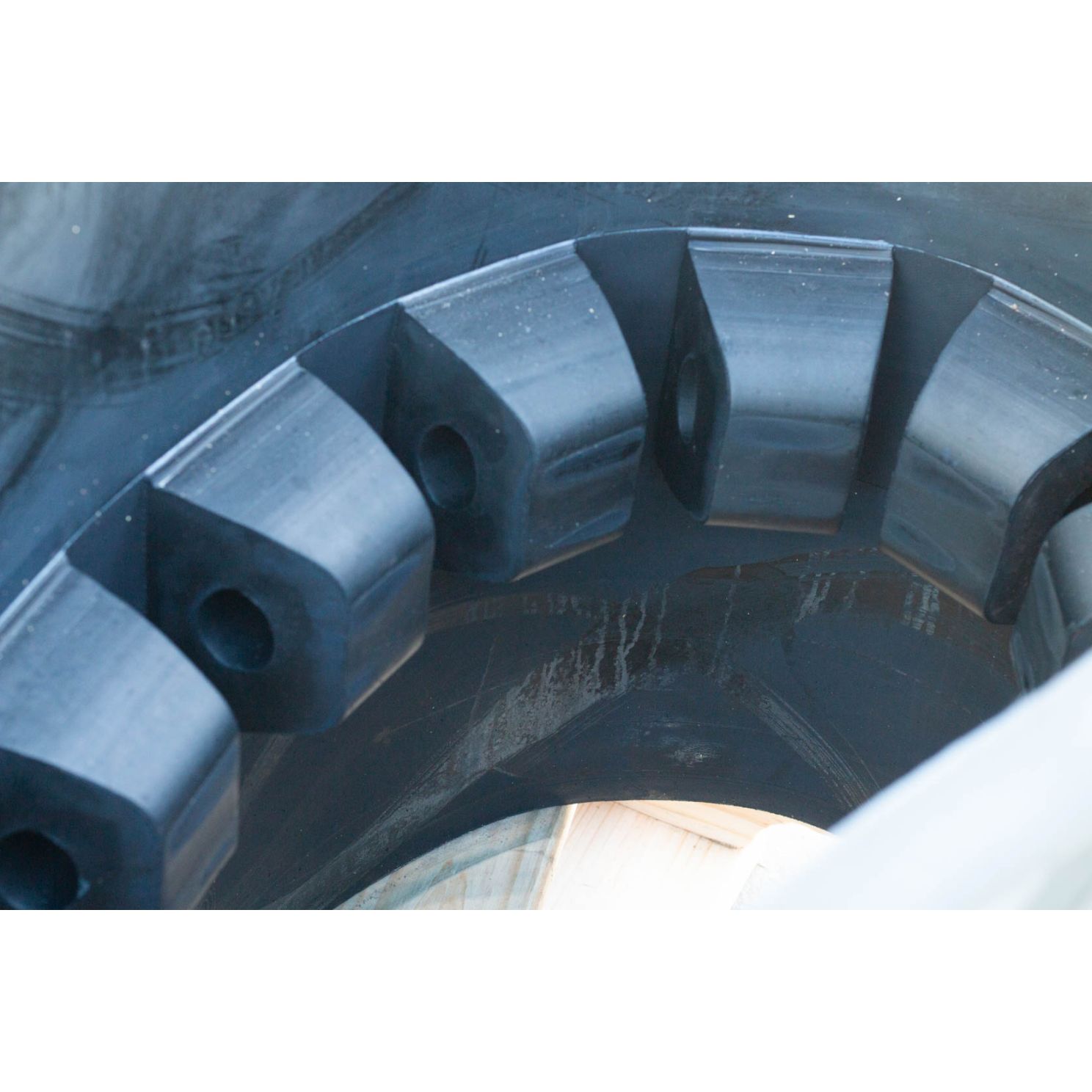 Camso 4500 Rubber 30" Track fits Caterpillar Challenger Tractor