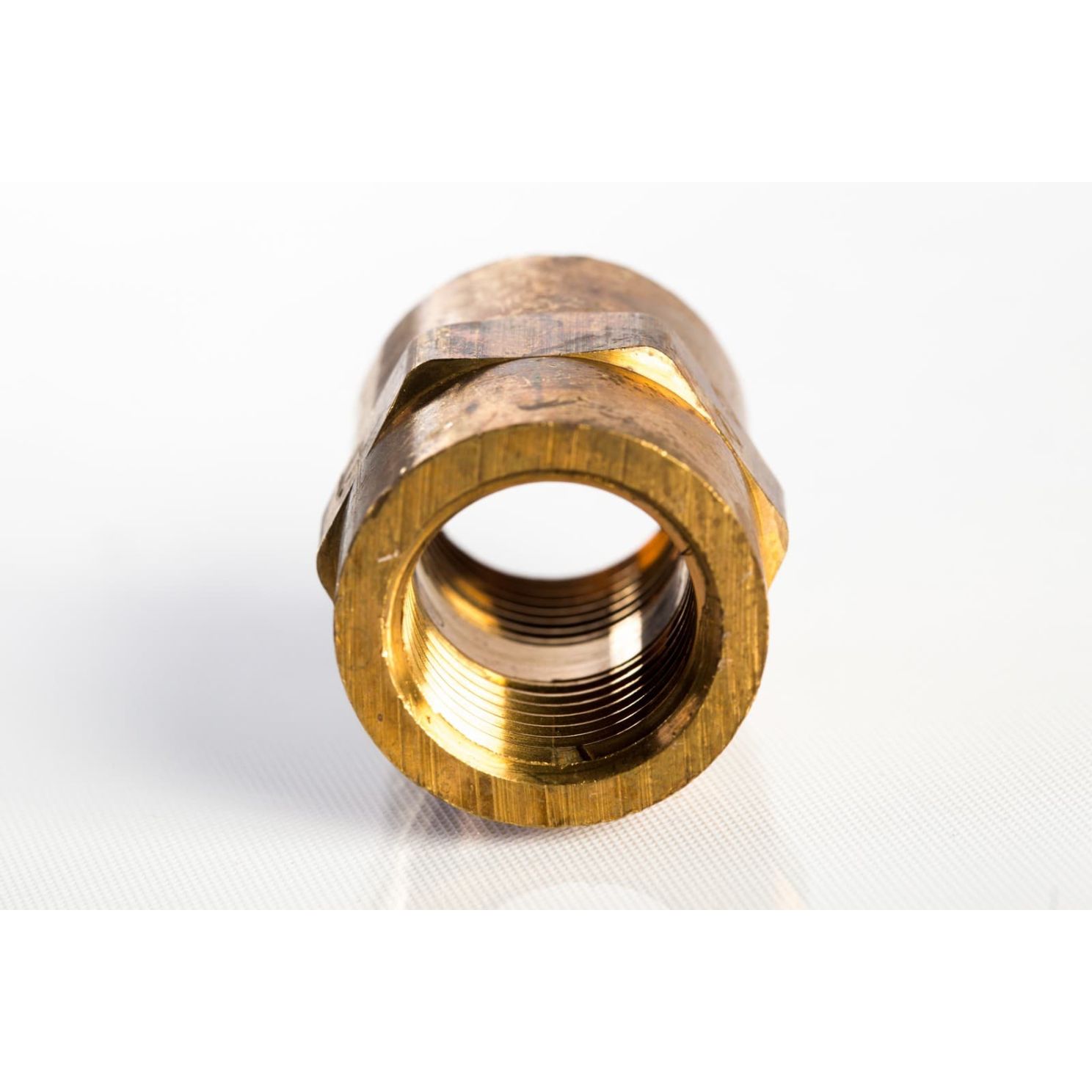 Milton S643-3 Female Hex Coupling 3/8"