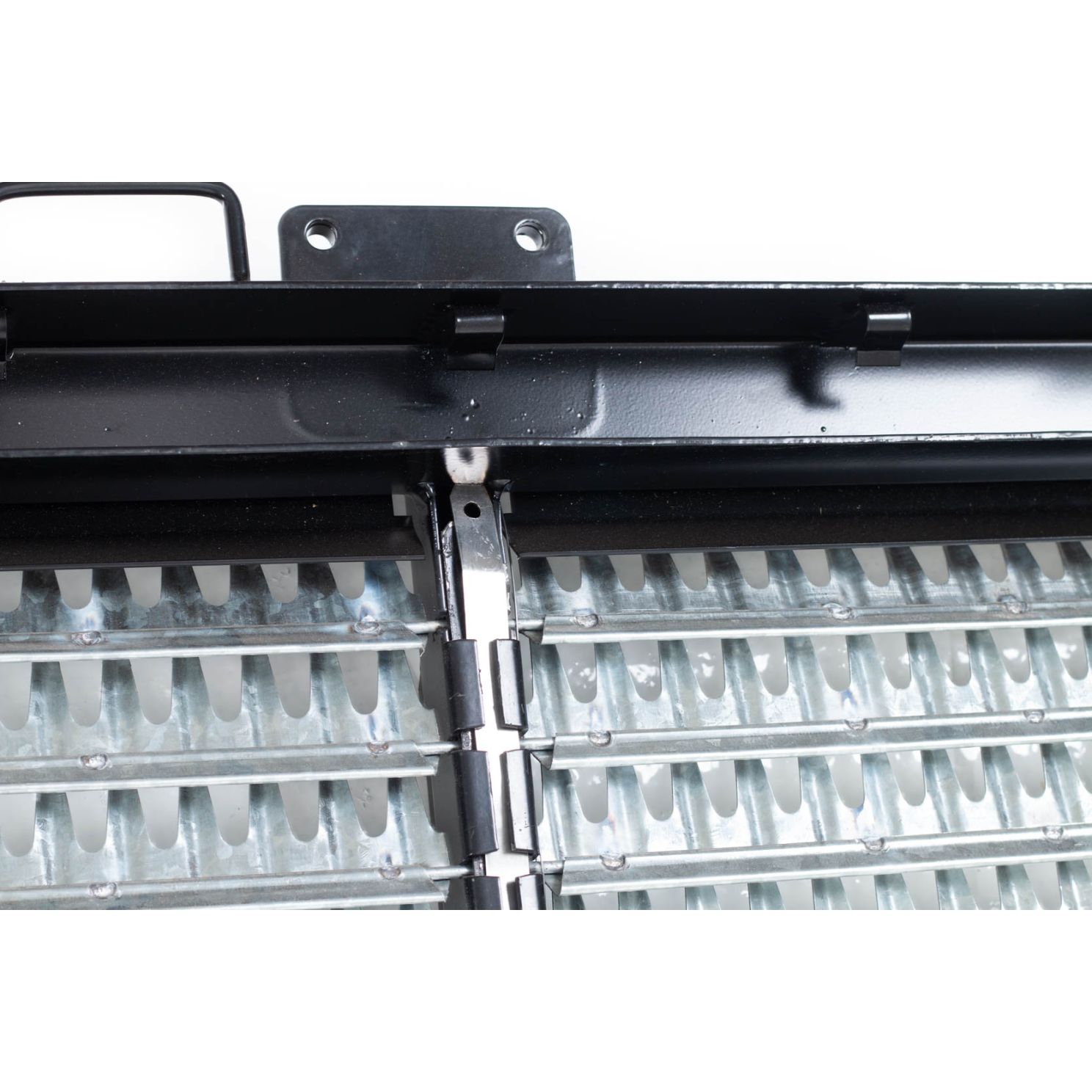 AXE28478 Combine Deep Tooth Top Chaffer fits John Deere