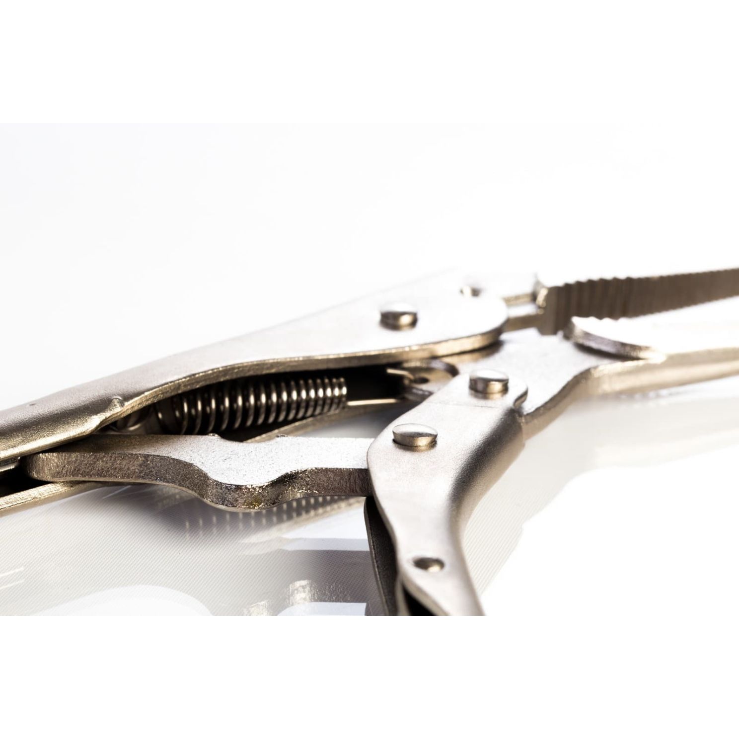 Performance Tool 9'' Long Nose Vise Grips