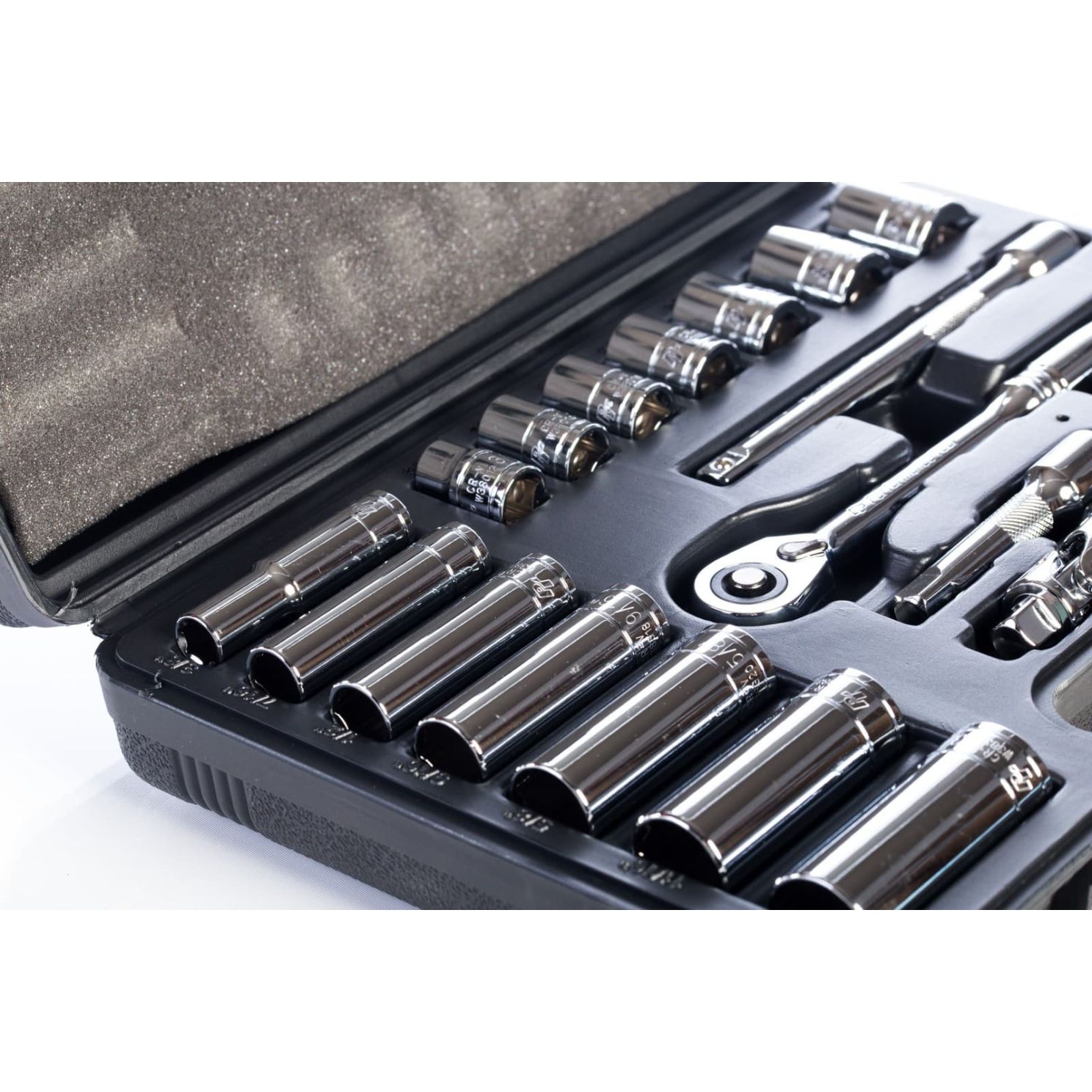 Performance Tool 20 Pc. SAE 3/8'' 6 Point Ratchet & Socket Set