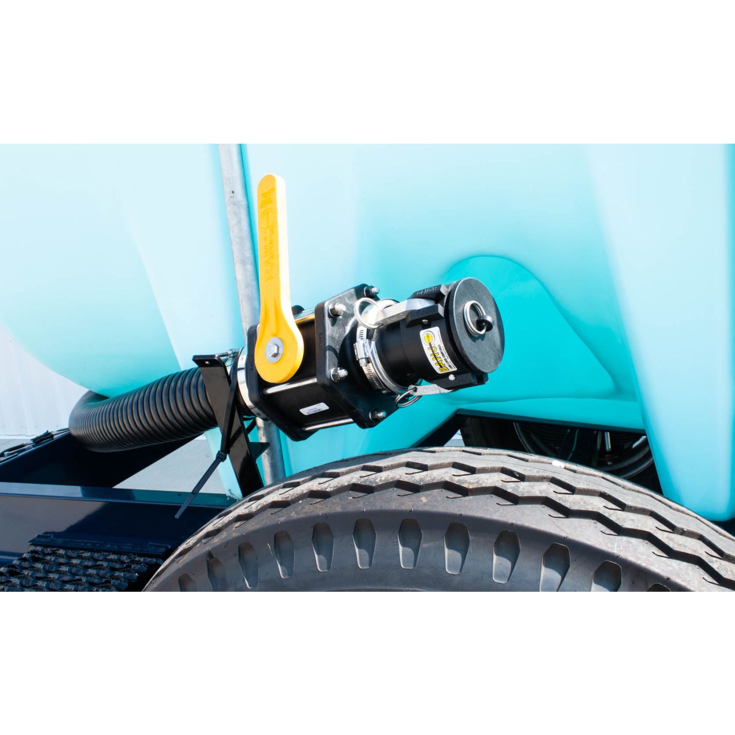 Ag Spray 1610 Drainable Liquid Nurse Trailer with Lights