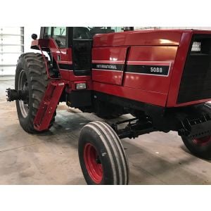 3334 K&M Tractor Cab RH Step Kit fits International