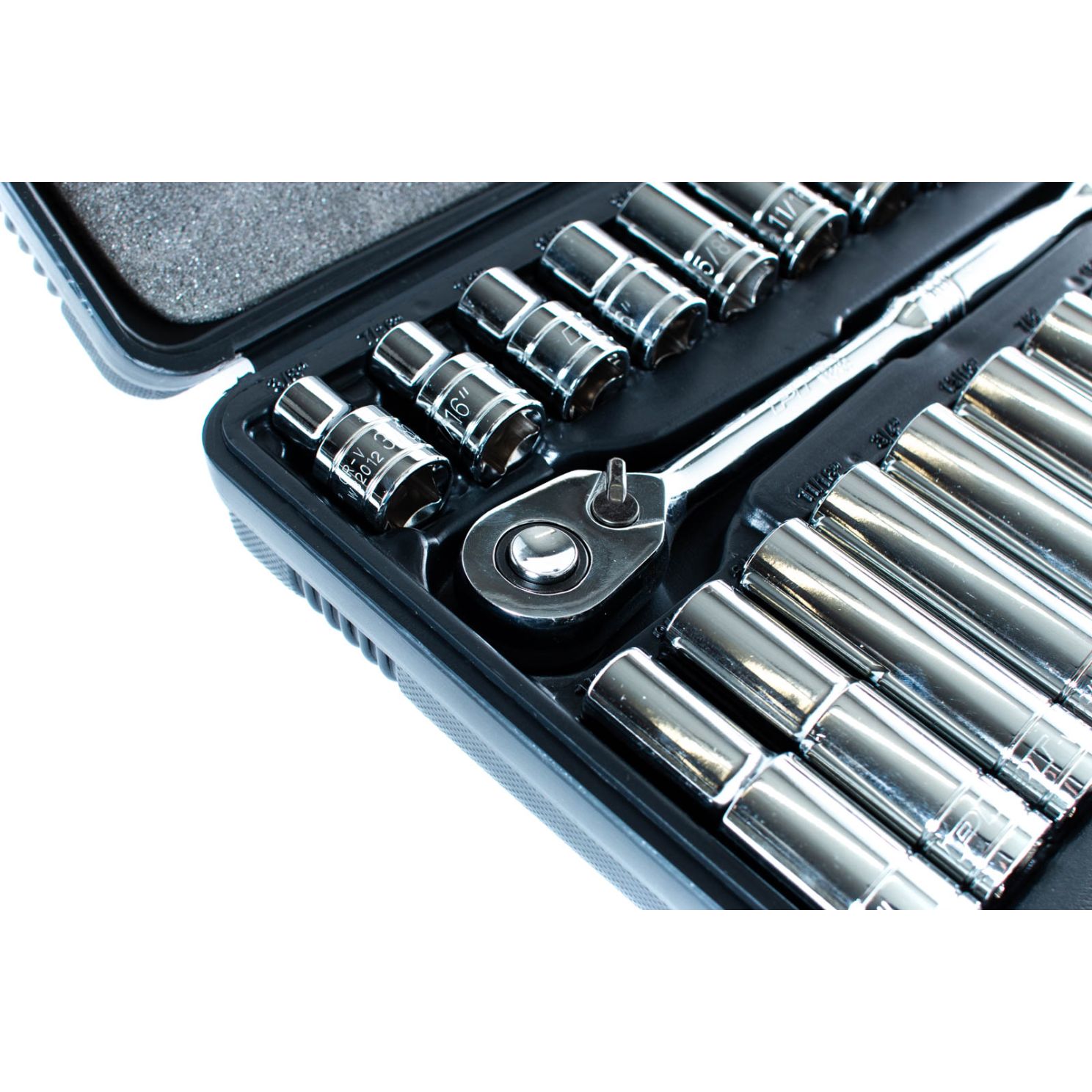 Performance Tool 26 Pc. SAE 1/2'' 6 Point Ratchet & Socket Set